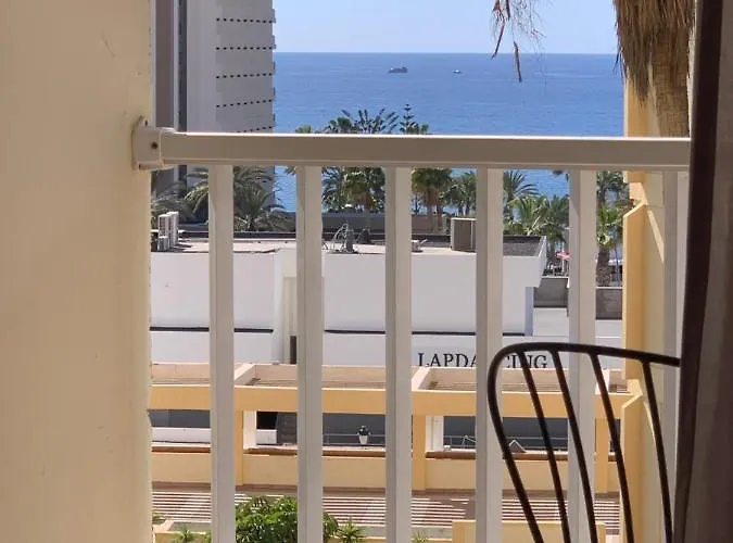 Luishome Apartament *